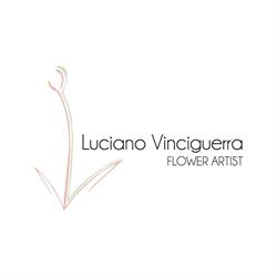 Luciano Vinciguerra flower artist.