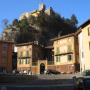 PIazza e veduta Castello