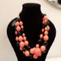 Collana Giro Collo Nera e Arancione.