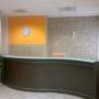 reception curva piano in vetro satinato
