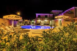 Hotel la Perla Snc di Murgia Alberto e C.