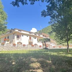 Hotel Ristorante Piscina al Boschetto