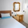 singola con letto francese con bagno interno