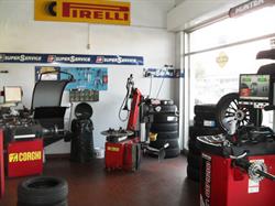 Pneus Service - mastro Michelin concessionario Pirelli Bridgestone Yokohama Toyo Radar