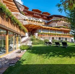 Hotel La Perla Di Polo Giorgio