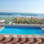 Hotel con Piscina