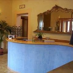 Albergo-Ristorante"Parco alle Noci"tra la Cascata delle Marmore,Labro e valle Santa di S Francesco